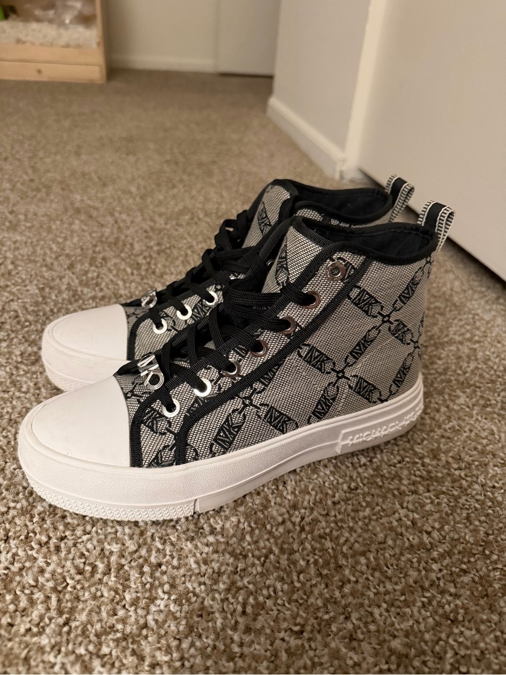 Michael Kors High-Top Snickers